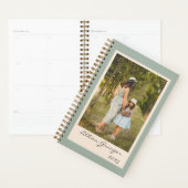 Eenvoudige Stijlvolle Sage Green Gepersonaliseerde Planner (Display)