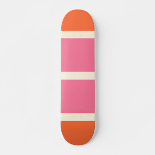 Eenvoudige strepen in roze, oranje en crème persoonlijk skateboard