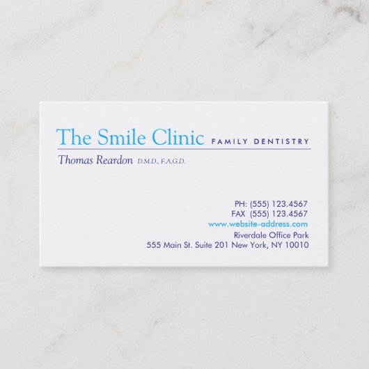 Eenvoudige Tandarts Familie Tandheelkunde Wit Visitekaartje (Voorkant)