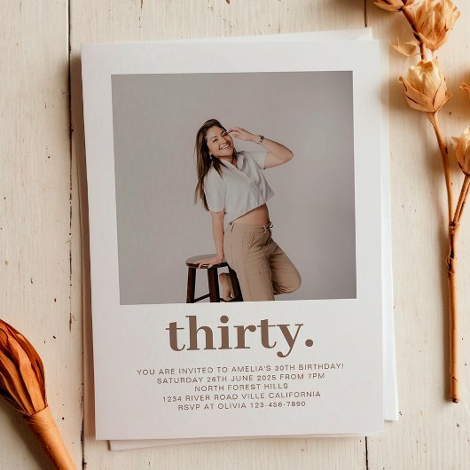 Eenvoudige Taupe Bruin Minimale Foto 30e Verjaarda Kaart