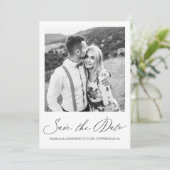 Eenvoudige Taupe Calligrafie Fotobruiloft Save The Date (Staand voorkant)