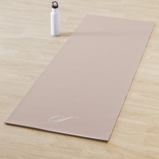 Eenvoudige Taupe neutrale minimalistische oefening Yogamat (In situ)
