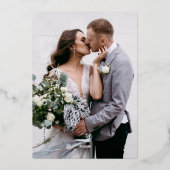 Eenvoudige tekst Foto Weddenschap Echte dank Folie Uitnodiging (Achterkant)