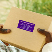 Eenvoudige Tekst Zakelijk Merk op Paarse Verpakkin Etiket