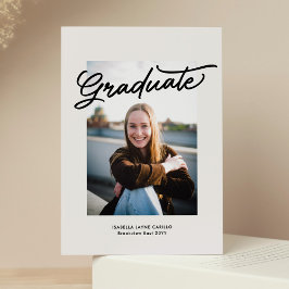 Eenvoudige trendy casual afstudeerfoto afstuderen kaart
