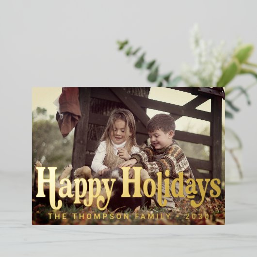 Eenvoudige Trendy Retro Typografie Foto Kerstmis Folie Feestdagenkaart (Staand Voorkant)