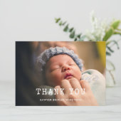 Eenvoudige typemachine Baby shower bedankkaart (Staand voorkant)