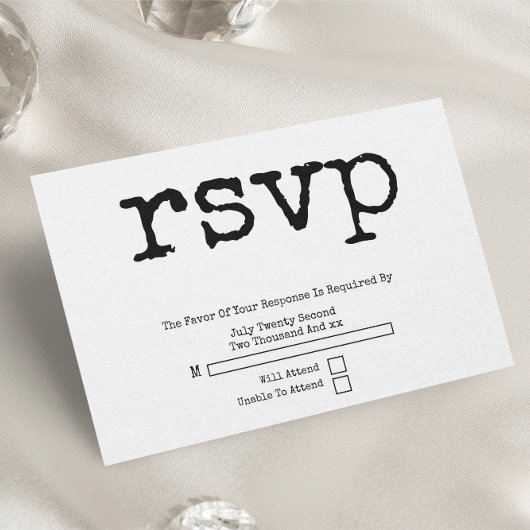 Eenvoudige typemachine typografie minimalistische  RSVP kaartje