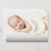 Eenvoudige Typografie Baby Fotogeboorte Aankondiging (Voorkant)