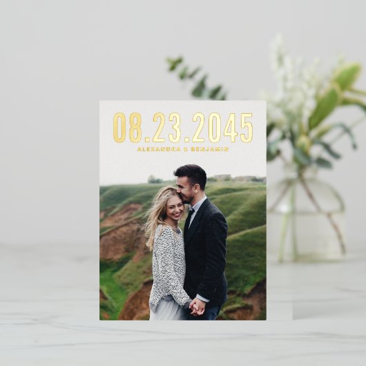 Eenvoudige Typografie Foto Save the Date Folie Uitnodiging Briefkaart (Staand Voorkant)