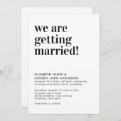 Eenvoudige typografie We zijn Getting Married Wedd Kaart (Voorkant / Achterkant)