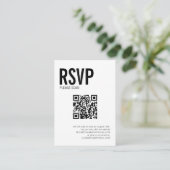 Eenvoudige Typografie Weduwwebsite QR Code RSVP Informatiekaartje (Staand voorkant)