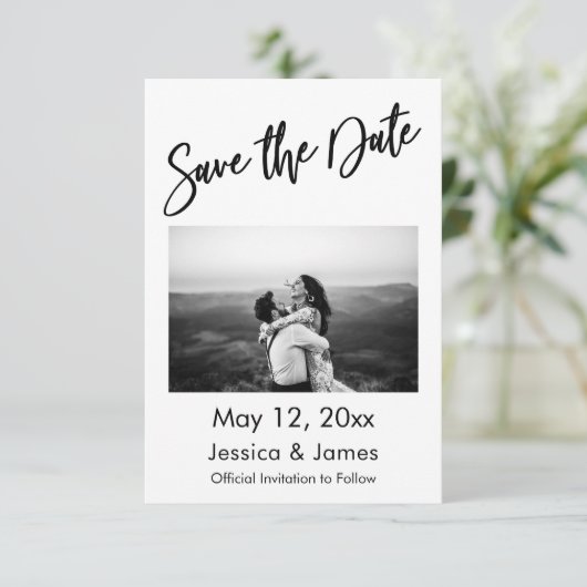 Eenvoudige Typografie zwart-wit met foto Save The Date (Staand voorkant)
