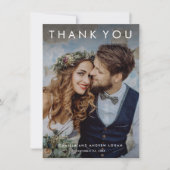 Eenvoudige typografische moderne foto bruiloft bedankkaart (Voorkant)