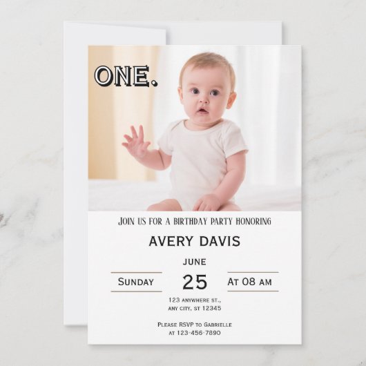 Eenvoudige uitnodiging voor een eerste verjaardag (Voorkant)