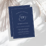Eenvoudige uitnodiging voor een marinemonovenhuwel<br><div class="desc">Eenvoudige uitnodiging voor een marineblauw Monogram huwelijk. Duw uw uw trouwgasten stijlvol onder de indruk met deze trendy donkerblauwe trouwuitnodiging met een prachtig wit script, met de bruid en de bruidegom initialen op een blauw marineklein. Deze uitnodiging heeft een verbluffend koninklijk blauw ontwerp, met moderne en minimale vibes, perfect voor...</div>