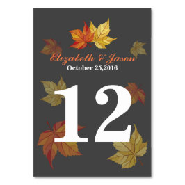 Eenvoudige vallende esdoorn verlaat huwelijkstafel kaart