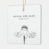 Eenvoudige Vloerlijn Tekening in zwarte en witte n Keramisch Ornament (Links)