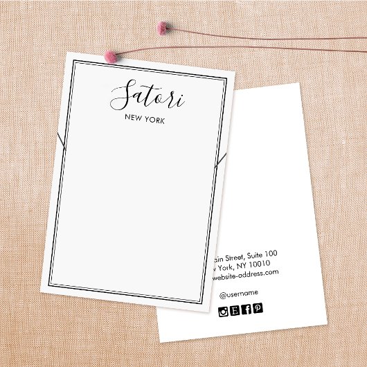 Eenvoudige weergave van zwart-witscript aan de ran visitekaartje