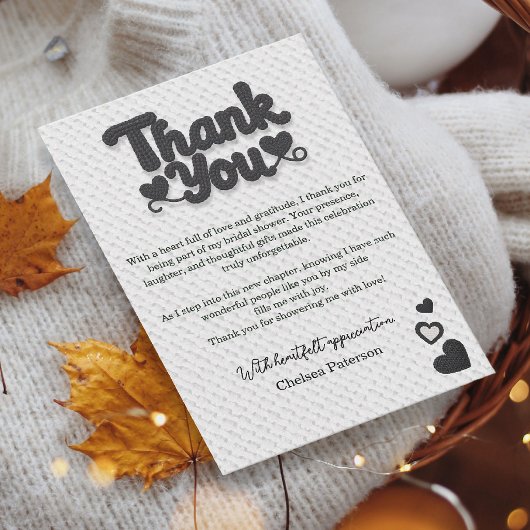 Eenvoudige witte bold script lettering bruidsshowe bedankkaart