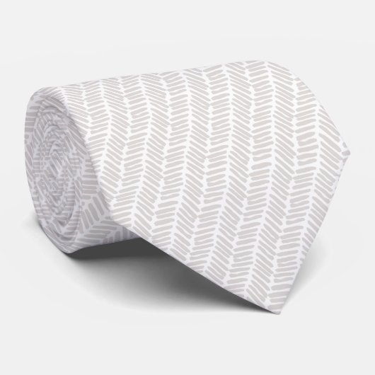 Eenvoudige Witte Champignon Ivoor Abstract Chevron Stropdas (Opgerold)