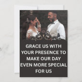 Eenvoudige witte en bruine bruiloft kaart (Achterkant)