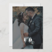 Eenvoudige zijgolf zwart-wit foto bruiloft save the date (Achterkant)