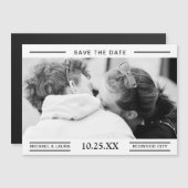 Eenvoudige zwart wit bruiloft foto Sla de datum Magnetische Uitnodiging (Voorkant / Achterkant)