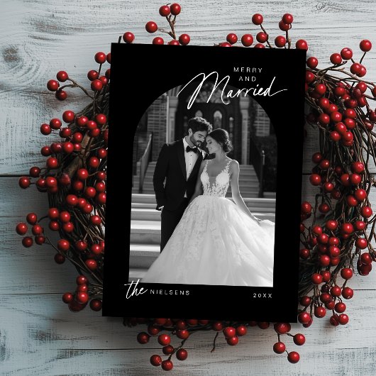 Eenvoudige zwart wit Merry Getrouwd Script Foto Feestdagenkaart