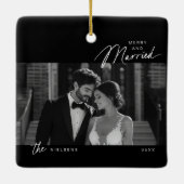 Eenvoudige zwart wit Merry Getrouwd Script Foto Keramisch Ornament (Achterkant)