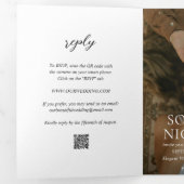 Eenvoudige zwart-wit moderne foto bruiloft drieluik uitnodiging (Binnenzijde eerst)