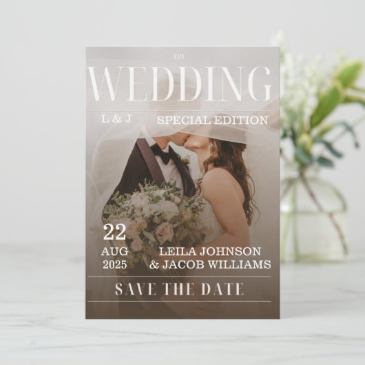 Eenvoudige zwart-wit overlay foto bruiloft uitnodi kaart (Staand voorkant)