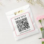 Eenvoudige zwart-wit QR-code met rode rand Bedankzakje (Gezegeld)