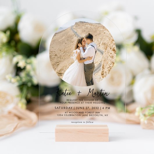 Eenvoudige zwart-wit ronde foto boog bruiloft acryl uitnodigingen
