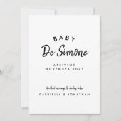 Eenvoudige zwart-wit typografie zwangerschap aankondiging (Voorkant)