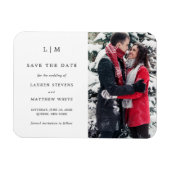 Eenvoudige Zwart Witte Monogram Foto Save the Date Magneet (Horizontaal)