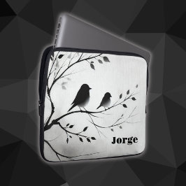 Eenvoudige zwart-witte vogels die in bomen zitten  laptop sleeve
