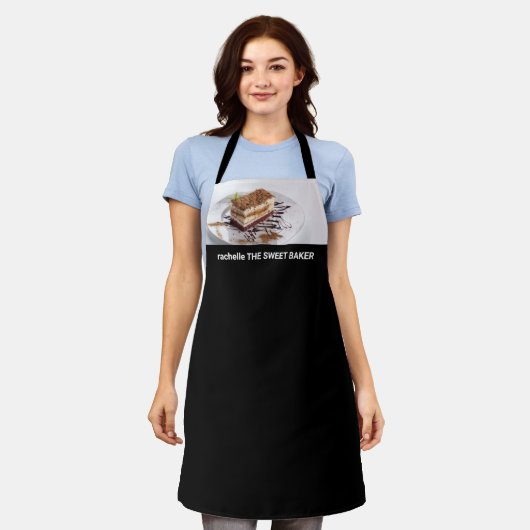 Eenvoudige zwarte aangepaste foto en naam schort (Gedragen)