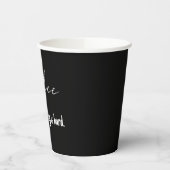 Eenvoudige zwarte koffie, want het toevoegen van g papieren bekers (Links)