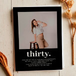 Eenvoudige Zwarte Minimaal Foto 30ste Verjaardag  Kaart<br><div class="desc">Eenvoudige Zwarte Minimaal Foto 30ste Verjaardagsuitnodiging</div>