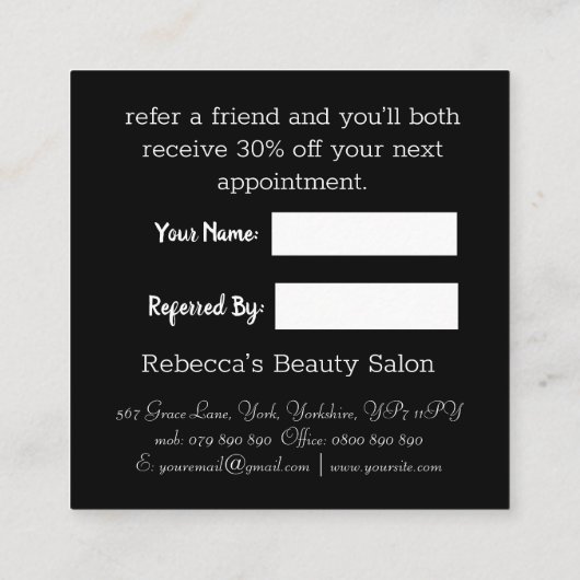 Eenvoudige zwarte monogram en witte verwijzingskaa aanbevelingskaartje (Achterkant)