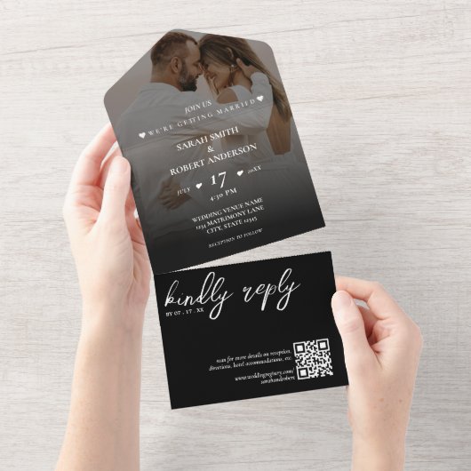 Eenvoudige zwarte Pas getrouwd foto QR code bruilo All In One Uitnodiging (Afscheurbaar)
