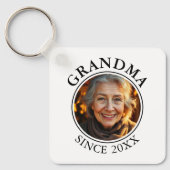 Eenvoudige zwarte tekst en foto oma sinds sleutelhanger (Voorkant)