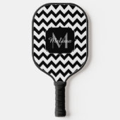 Eenvoudige zwarte witte chevron patroonlijnen Mono Pickleball Paddle (Voorkant)