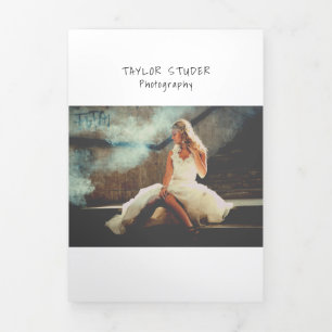 Eenvoudige zwarte witte fotograaf Brochure Drieluik Kaart