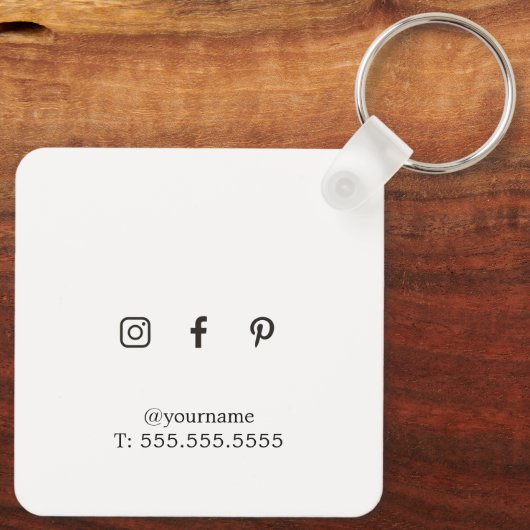 Eenvoudige zwarte witte haarstijllijst sleutelhanger (Achterkant)