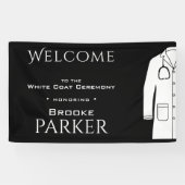 Eenvoudige Zwarte Witte Jas Ceremonie Welkom Achte Spandoek (Horizontaal)