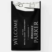 Eenvoudige Zwarte Witte Jas Ceremonie Welkom Achte Spandoek (Verticaal)