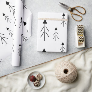 Eenvoudige zwarte witte kerstbomen cadeaupapier