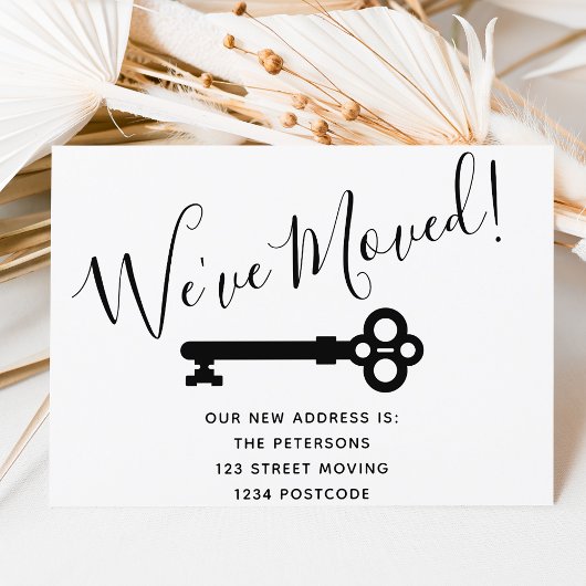 Eenvoudige zwarte witte minimale bewegende mededel aankondigingskaart